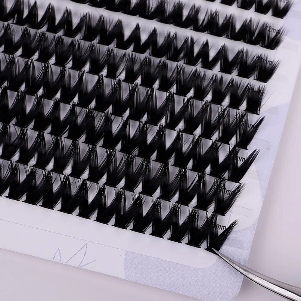 Cluster Lashes 200pcs DIY Eyelash Extension D Curl - Lushstrand